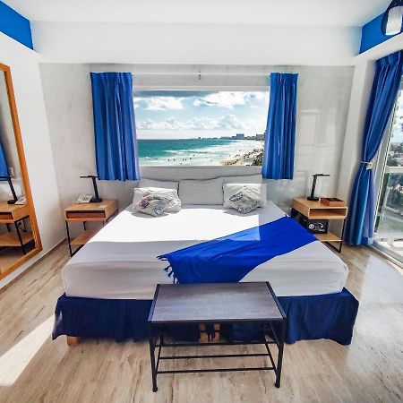 Paradise Beachfront & Nightlife Heart Κανκούν Εξωτερικό φωτογραφία