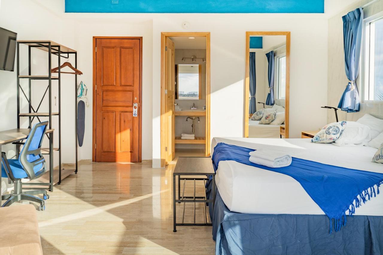 Paradise Beachfront & Nightlife Heart Κανκούν Εξωτερικό φωτογραφία