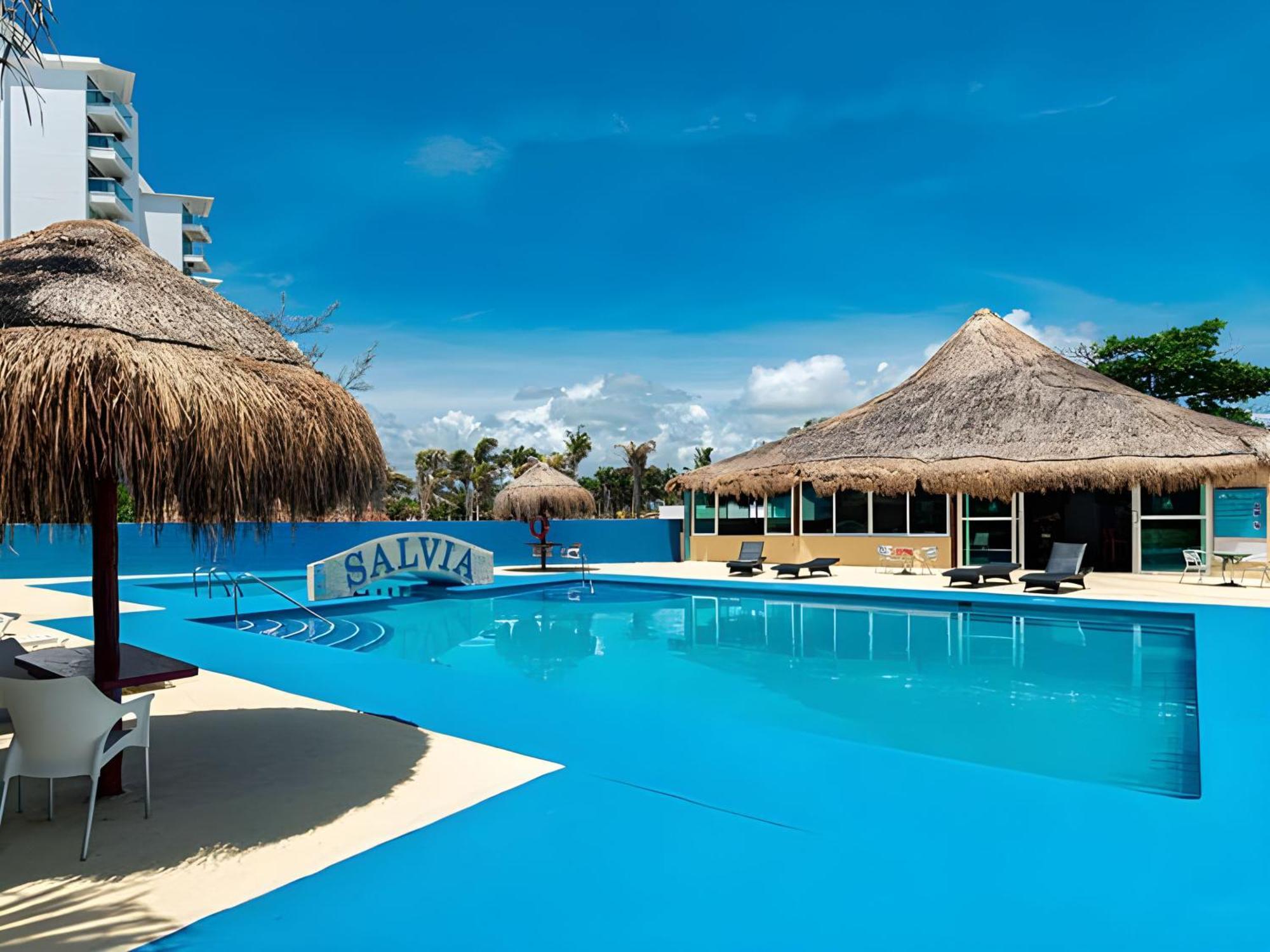 Paradise Beachfront & Nightlife Heart Κανκούν Εξωτερικό φωτογραφία